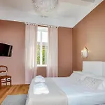 Awesome Home In Narbonne With Private Swimming Pool, Can Be Inside Or Outside בית נופש נרבון
