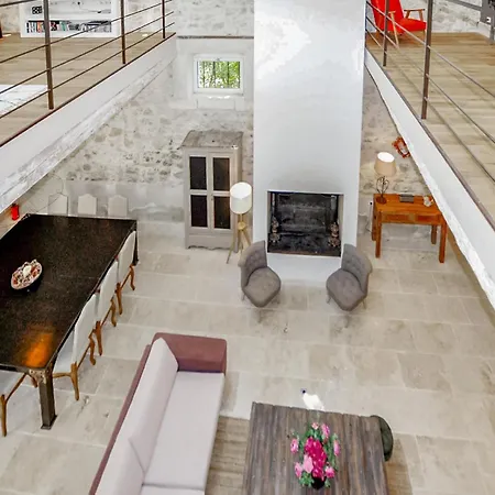 Awesome In With Private Swimming Pool, Be Inside Or Outside 別荘 ナルボンヌ
