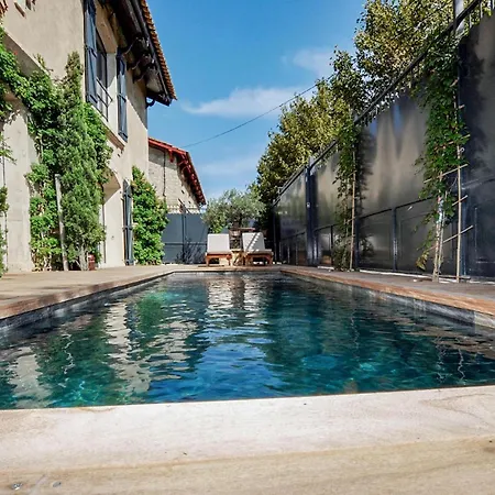Awesome In With Private Swimming Pool, Be Inside Or Outside ナルボンヌ